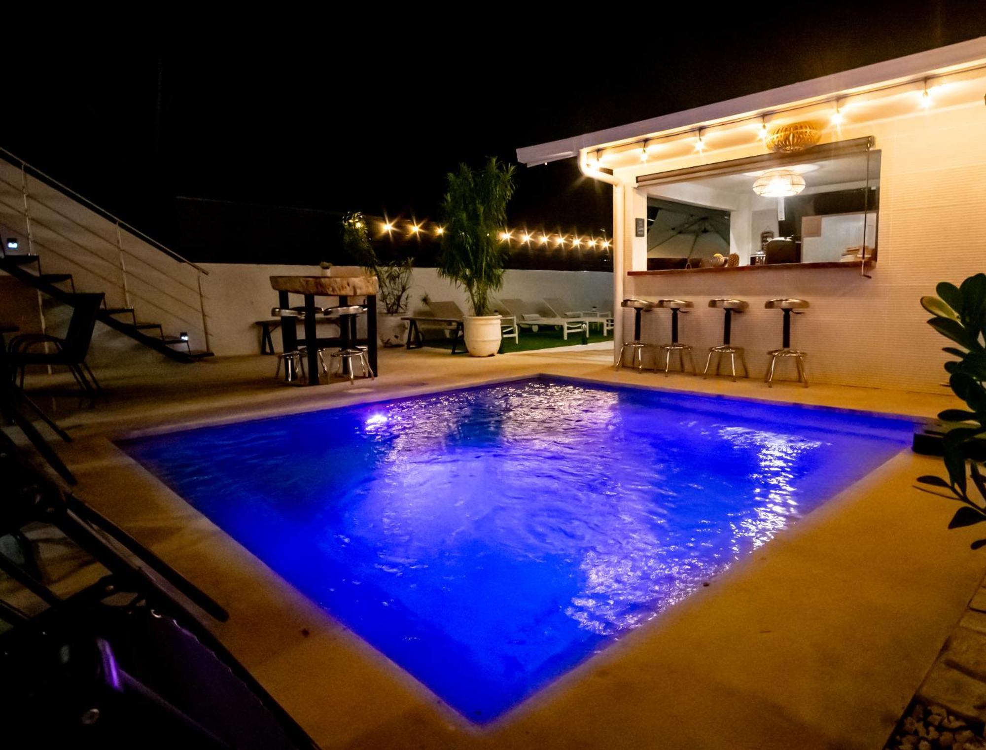Anika Boutique Suites Coco Ngoại thất bức ảnh