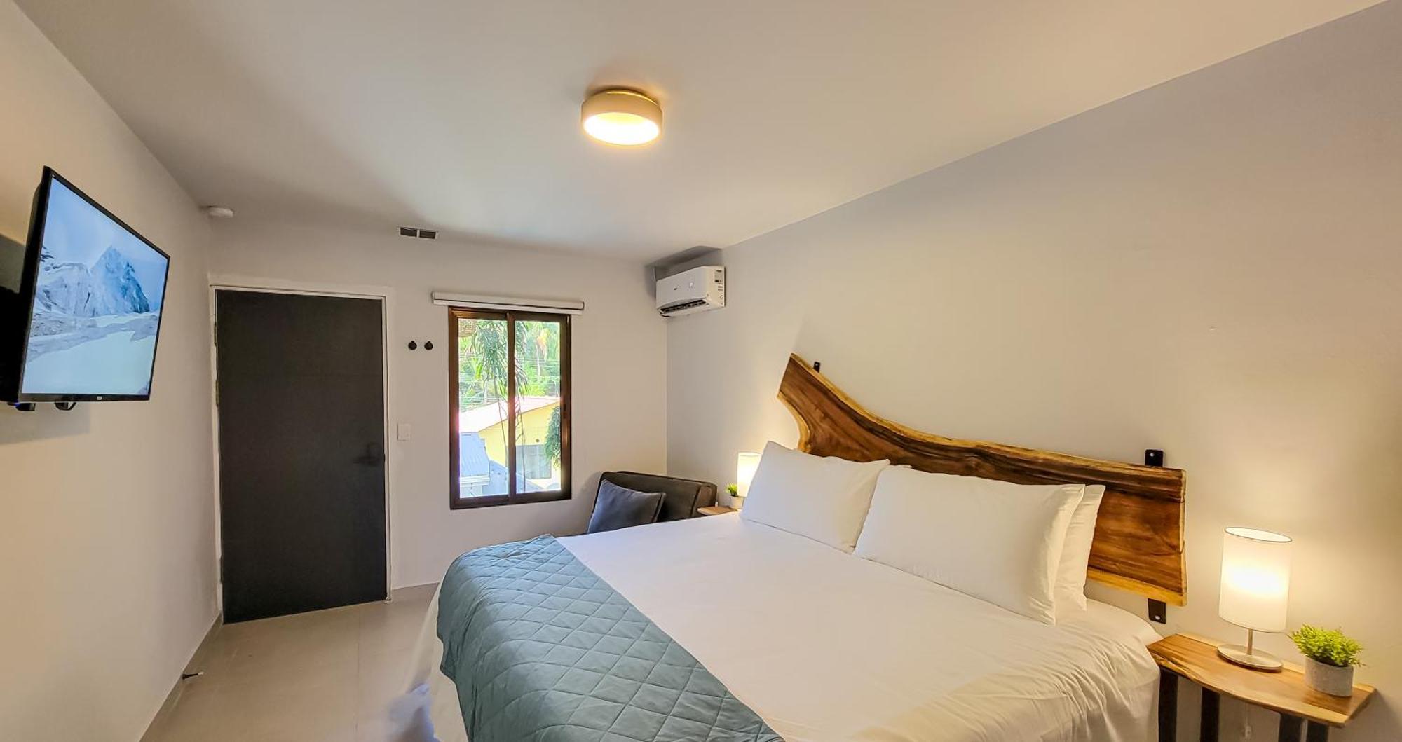 Anika Boutique Suites Coco Ngoại thất bức ảnh