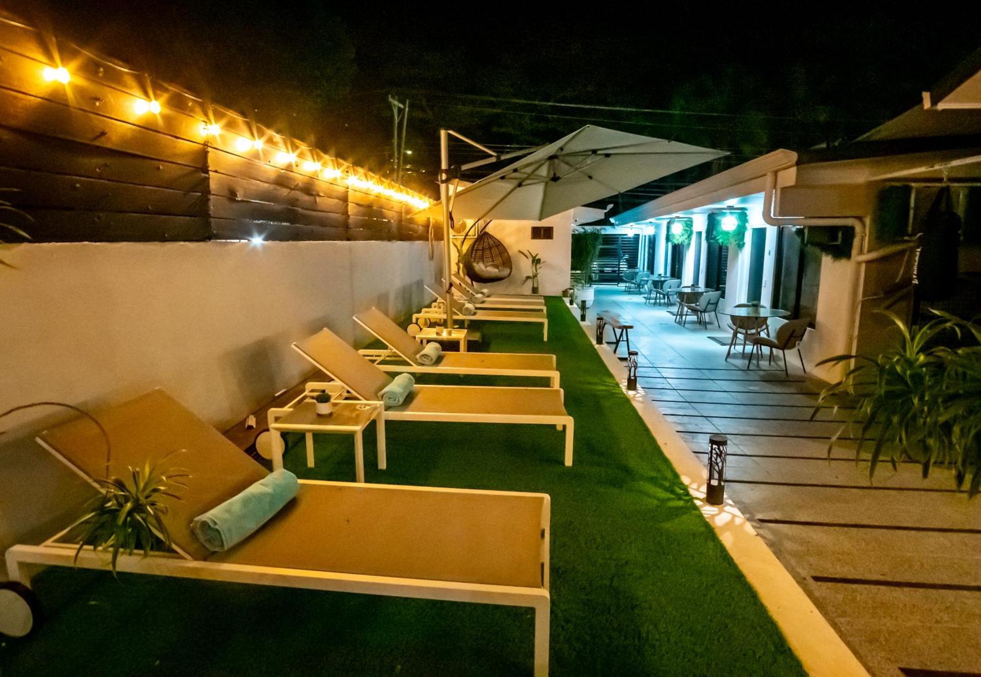 Anika Boutique Suites Coco Ngoại thất bức ảnh